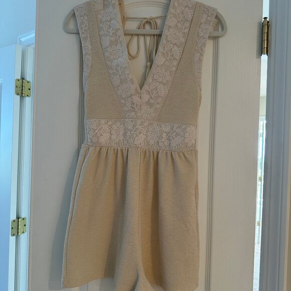 Zara Cream Boucle Sleeveless Romper - Picture 1 of 7